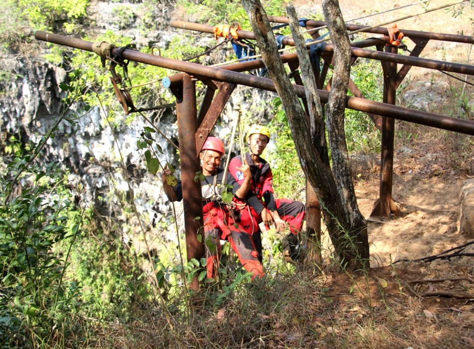 Jomblang Cave Parangtritis Beach