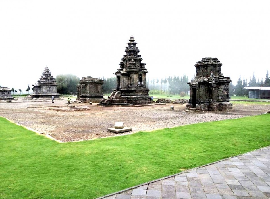 Borobudur Sunrise & Dieng Plateau