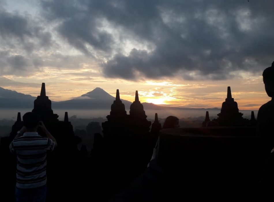 Borobudur Sunrise Tour