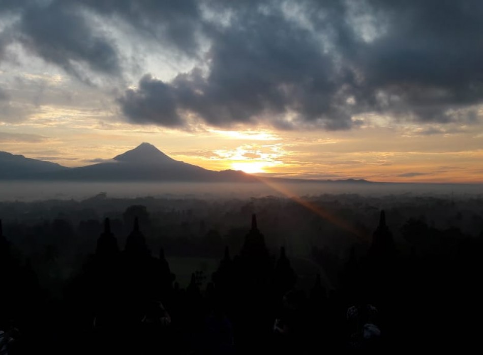 Borobudur Sunrise Tour
