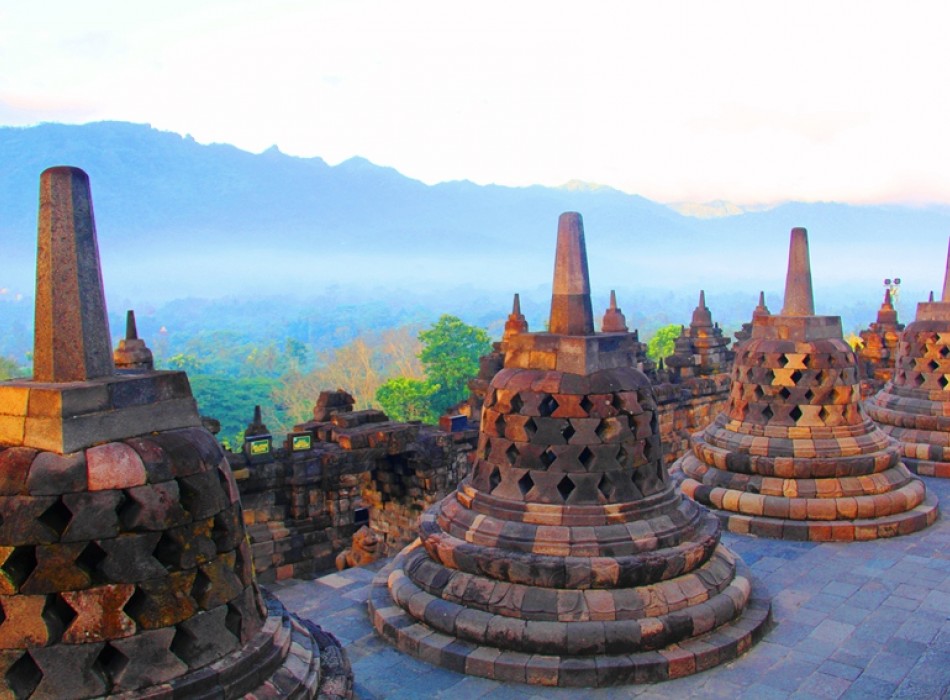 Borobudur Sunrise & Prambanan Tours