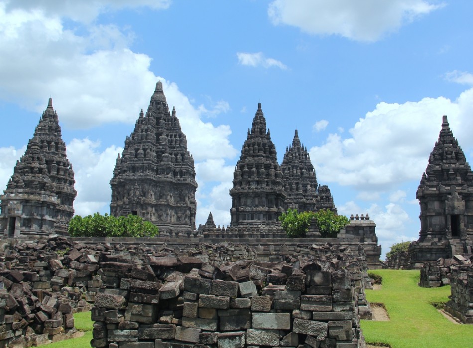 Borobudur Sunrise & Prambanan Tours