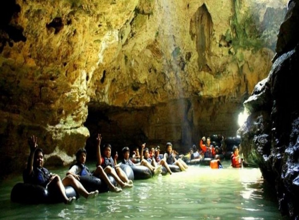Yogyakarta: Pindul Cave Oyo River