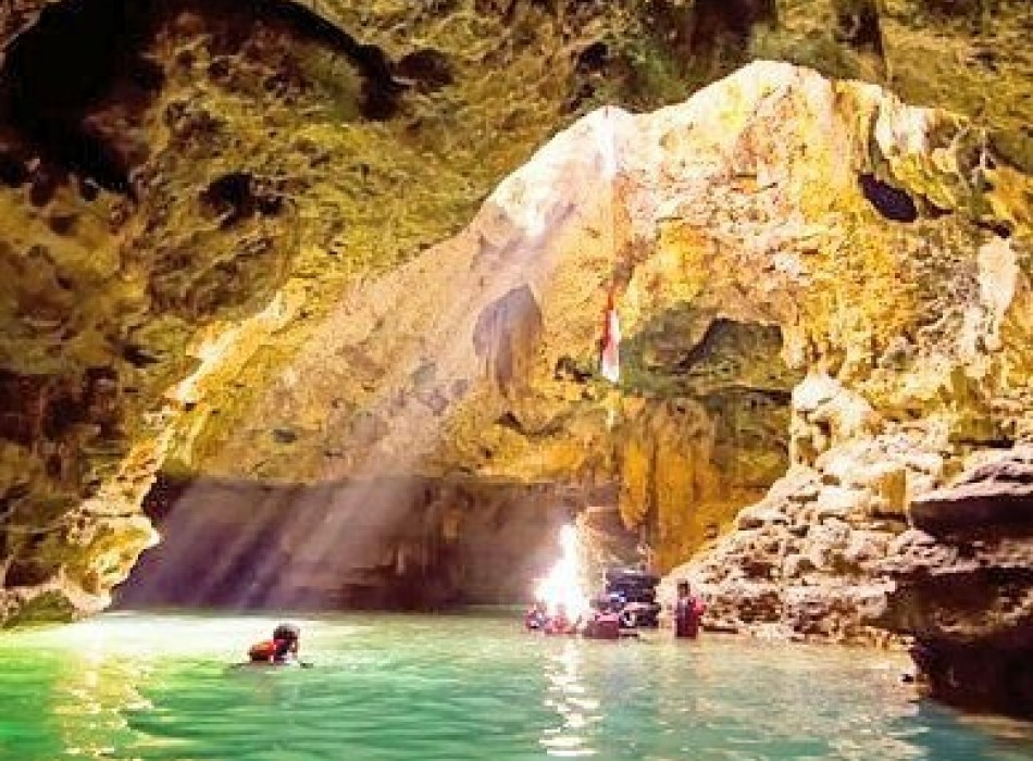 Yogyakarta: Pindul Cave Oyo River