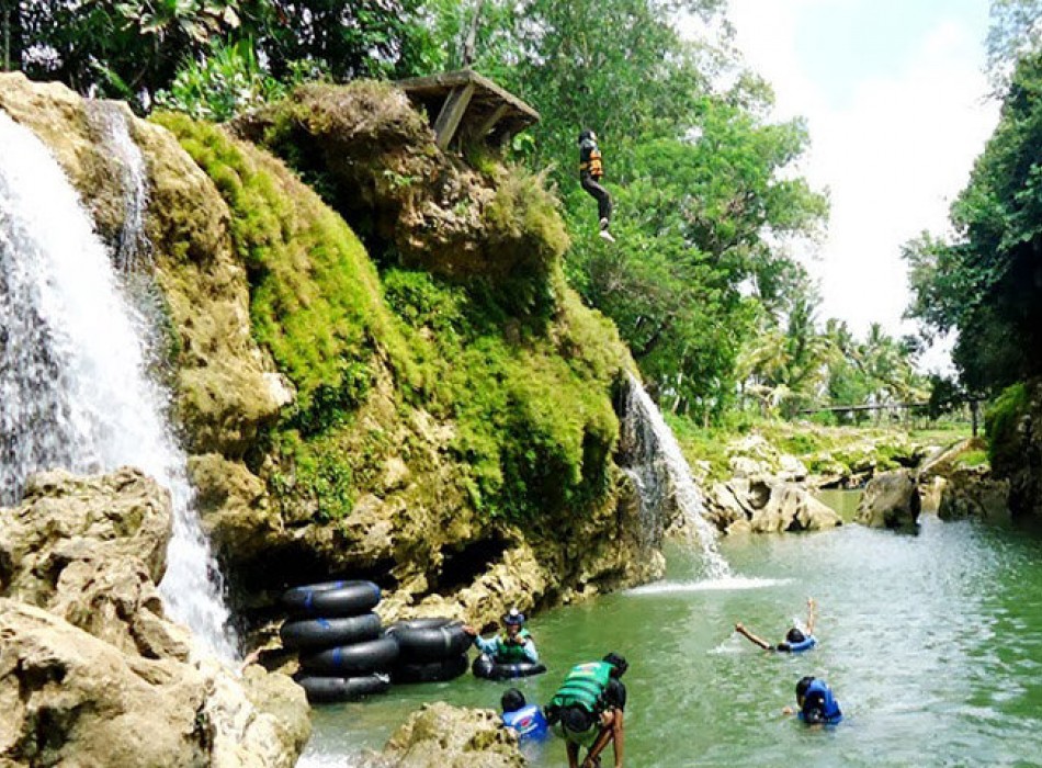 Yogyakarta: Pindul Cave Oyo River