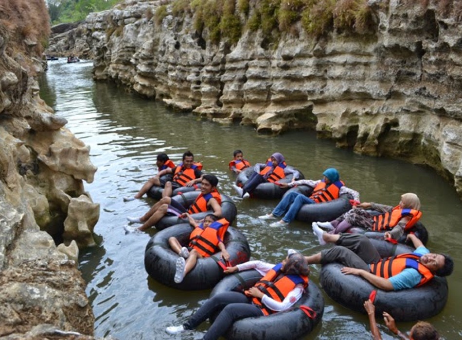Yogyakarta: Pindul Cave Oyo River