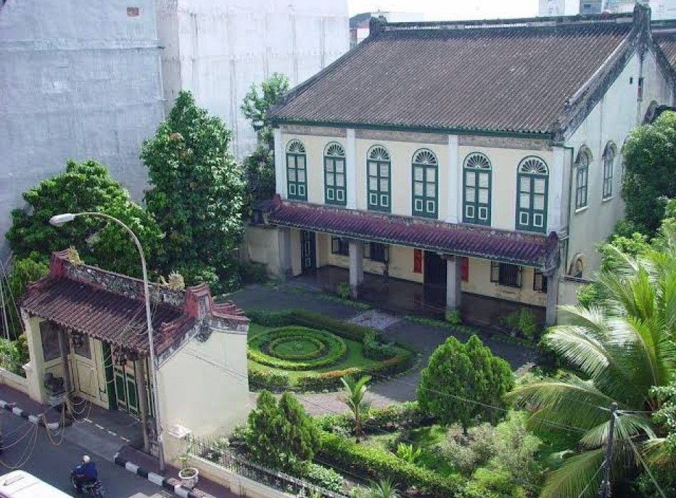 Medan: City Tour