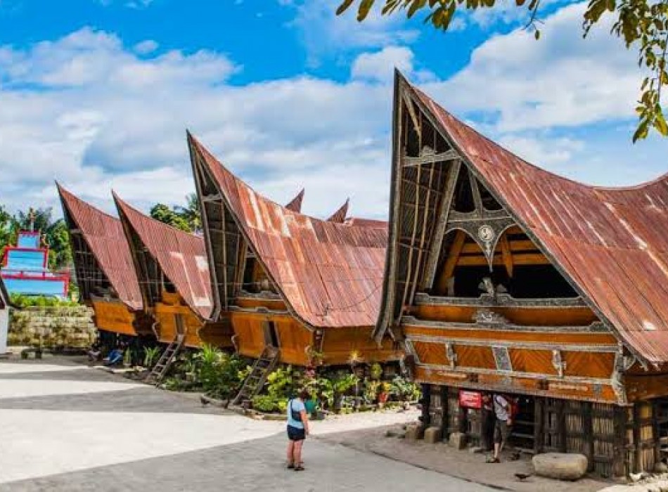Medan Lake Toba 4D3N