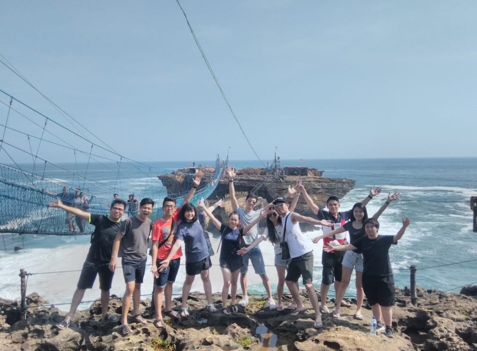 Yogyakarta: Sunrise Jomblang Cave Timang Beach