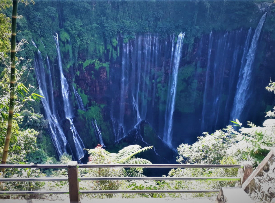 Malang: Tumpak Sewu Waterfalls