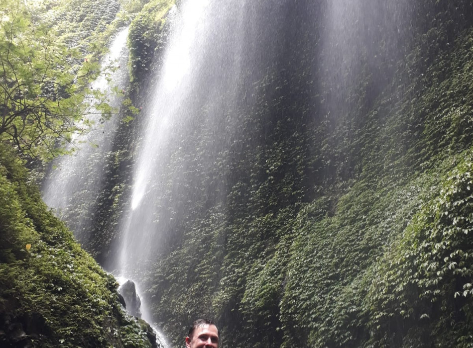 Surabaya / Malang: Bromo Sunrise Madakaripura Waterfalls