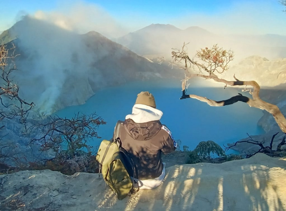 From Bali to Ijen Blue Fire Overnight Trip