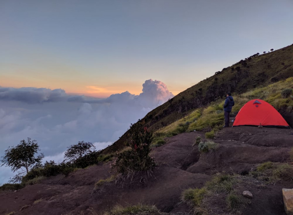 Yogyakarta: Mount Sumbing Camping 2D1N
