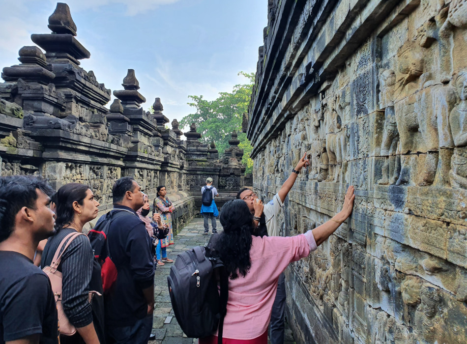 Borobudur Temple Merapi Jeep