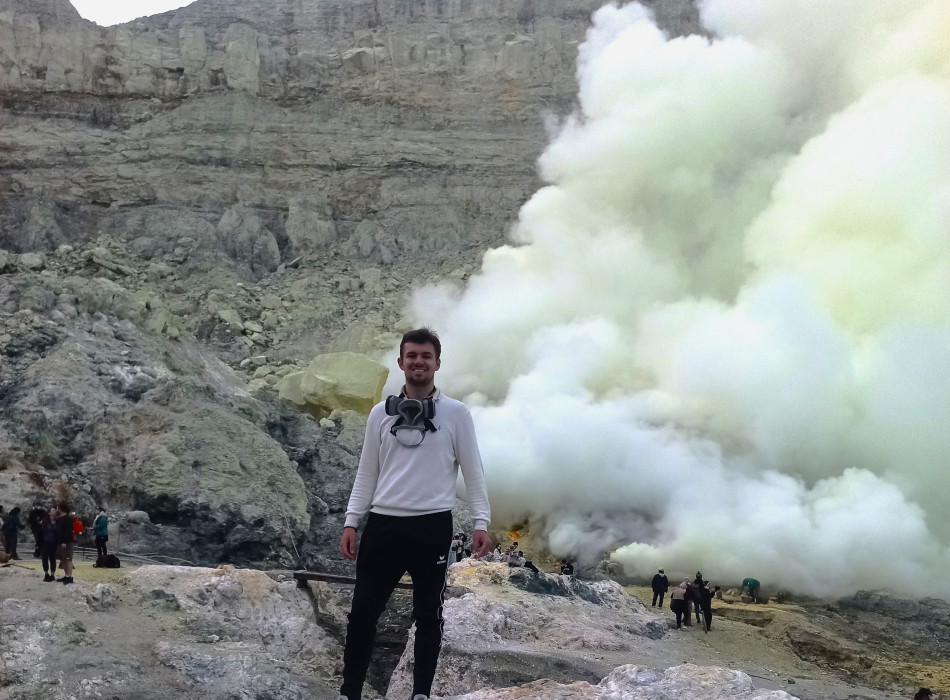 Surabaya / Malang: Mount Ijen Blue Fire