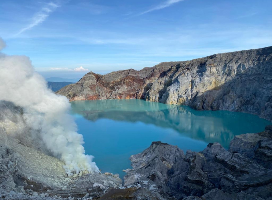 Bali : 3D2N Mt Ijen Blue Fire Mt Bromo Madakaripura Waterfall Drop to Surabaya