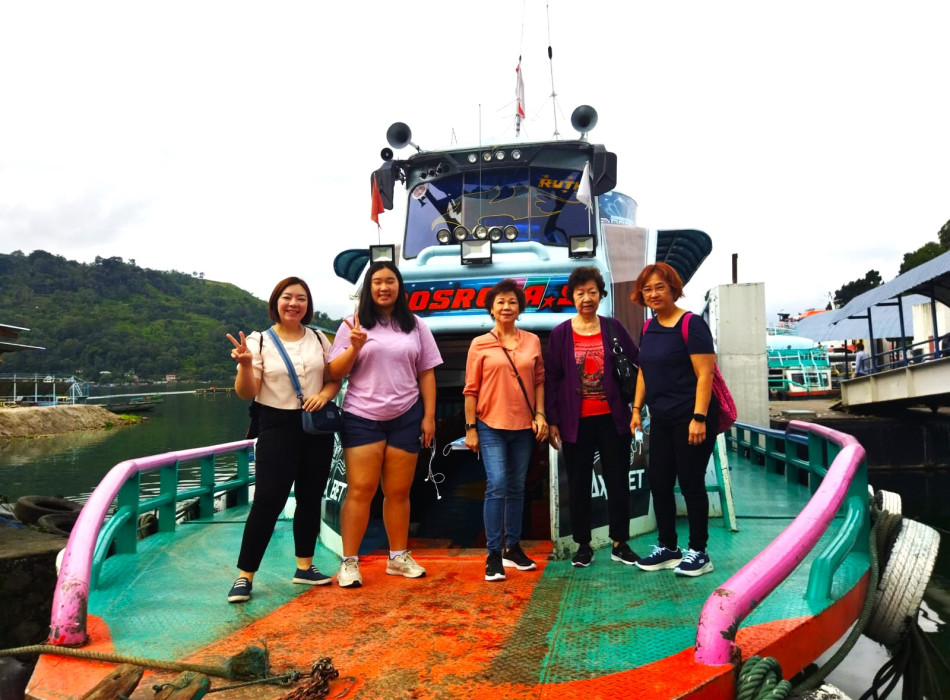 Medan: Lake Toba Tour 4D3N