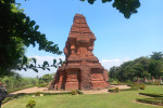 Surabaya Port: Trowulan Temple Archeological Tours