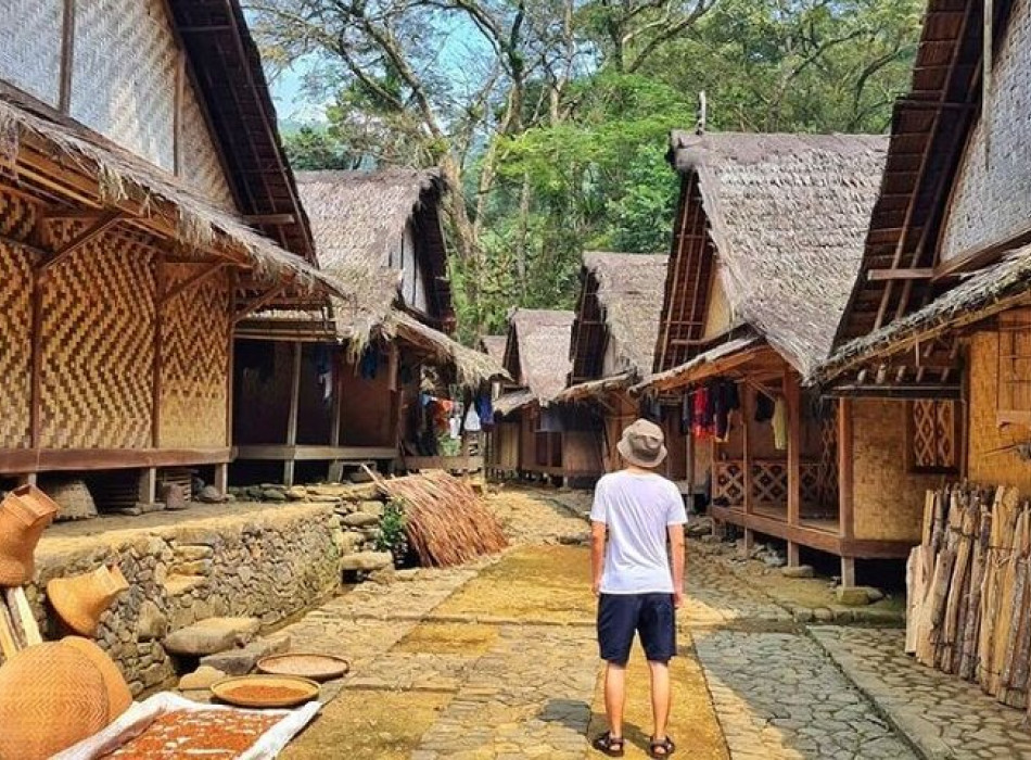 Jakarta: Baduy Tribe Full Day Trip