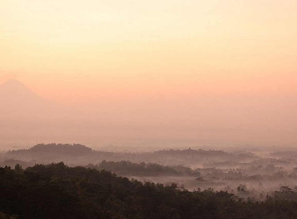 Sunrise Borobudur Prambanan