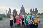 Sunrise Borobudur Merapi Jeep Prambanan