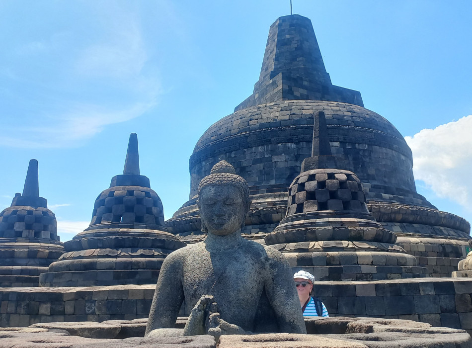 Sunrise Borobudur Prambanan
