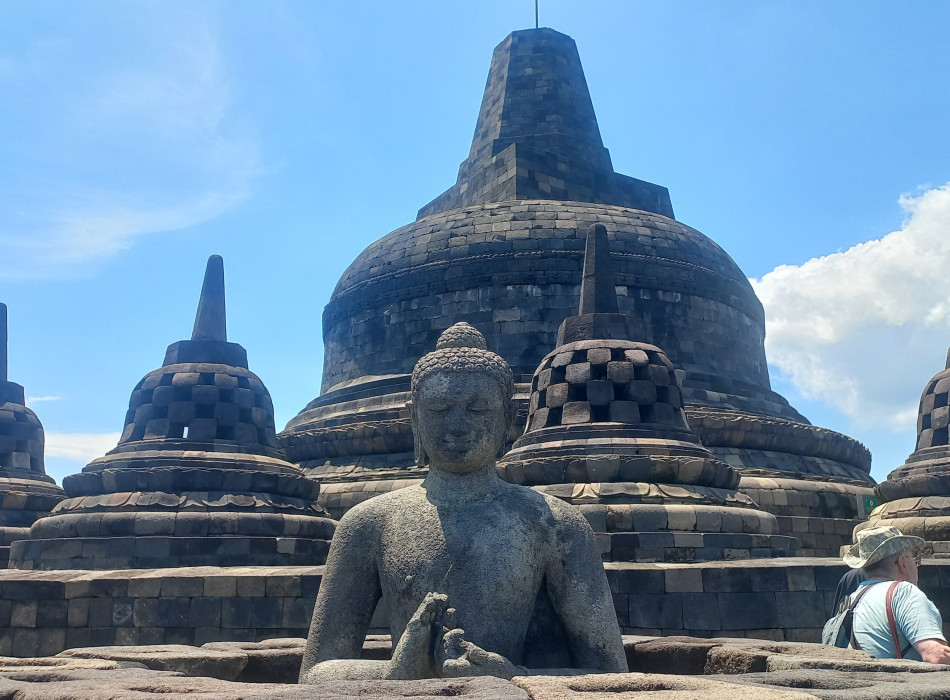 Borobudur Prambanan Tours