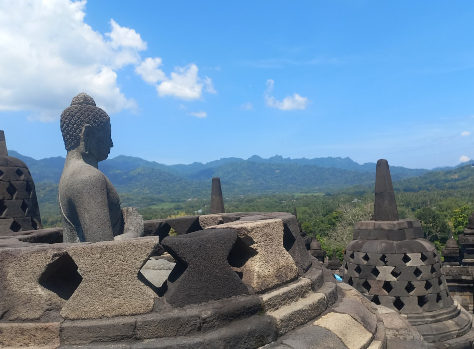 Borobudur Prambanan Tours