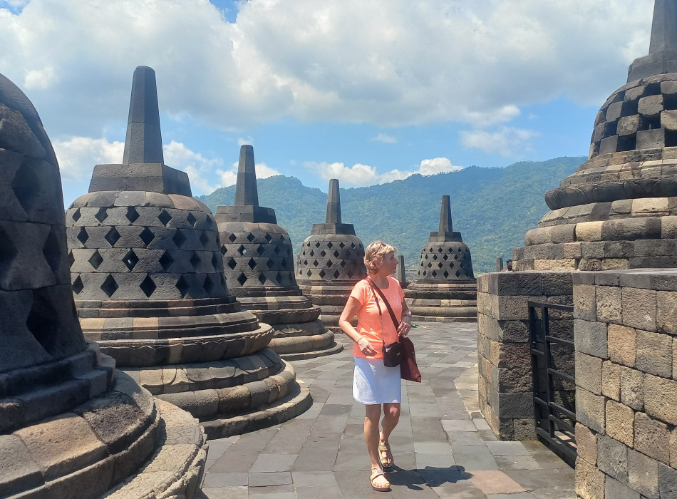 Borobudur Temple Tour