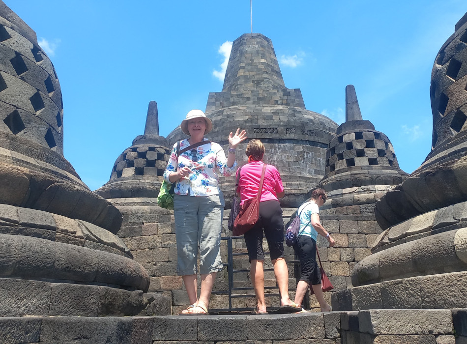 Borobudur Temple Tour